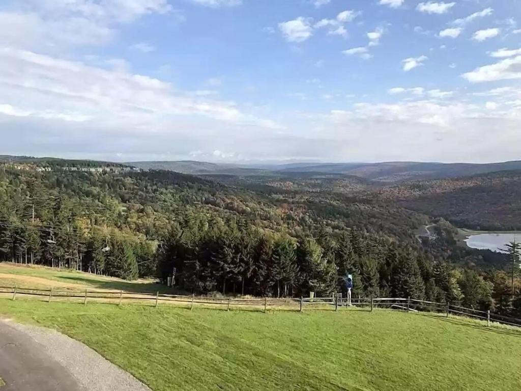 Enjoy The Long Range View, Ski In N Out Top Of The Mountain Condo Snowshoe Exterior foto